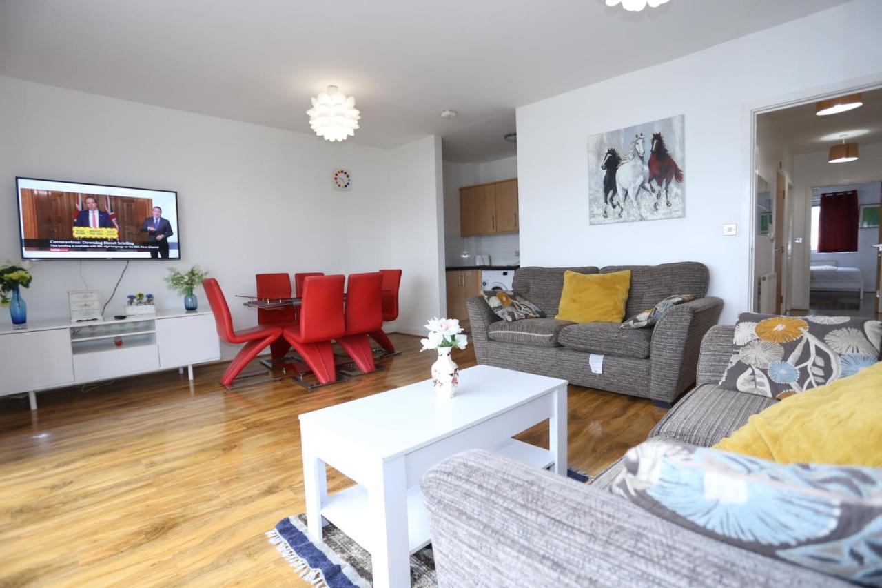 Lovely 2 Bed 2 Toilet Hill House River View Apartment 런던 외부 사진