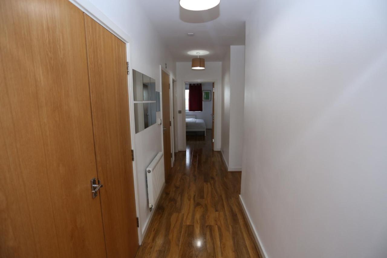 Lovely 2 Bed 2 Toilet Hill House River View Apartment 런던 외부 사진